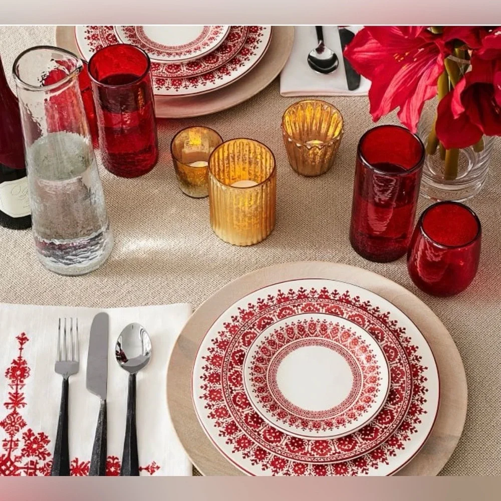 Pottery Barn Tahoe Fair Isle Appetizer Plates Set of 4 Rare Xmas Stoneware NWT